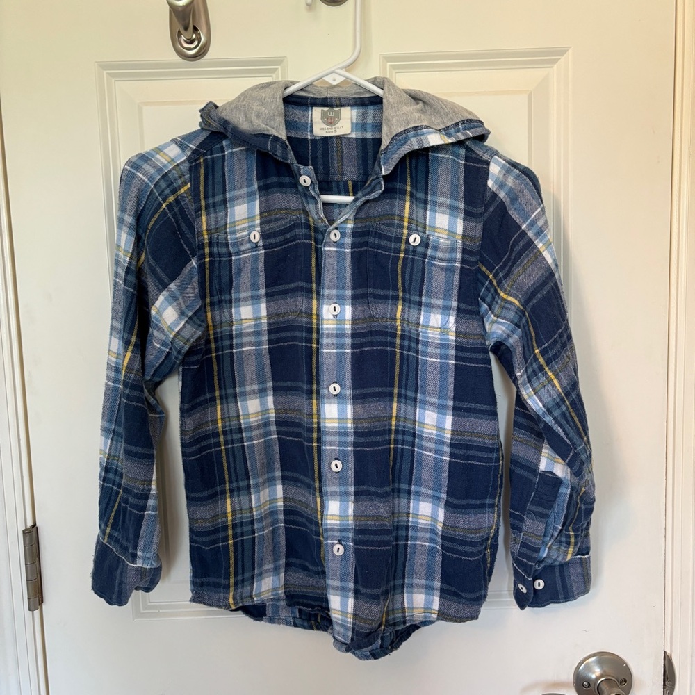 Wes and Willy, youth sz S, cotton flannels hoodie